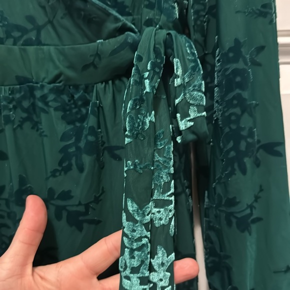 Draper James Velvet Burnout Wrap Dress M NWOT - Picture 8 of 16